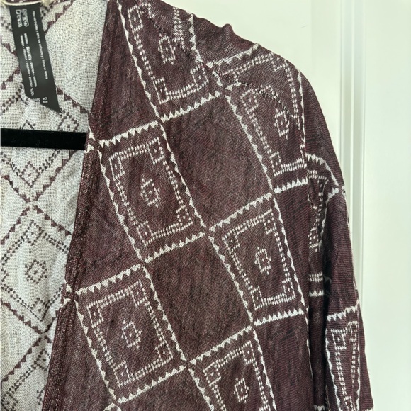 Ecote Shawl Wrap - Picture 3 of 5